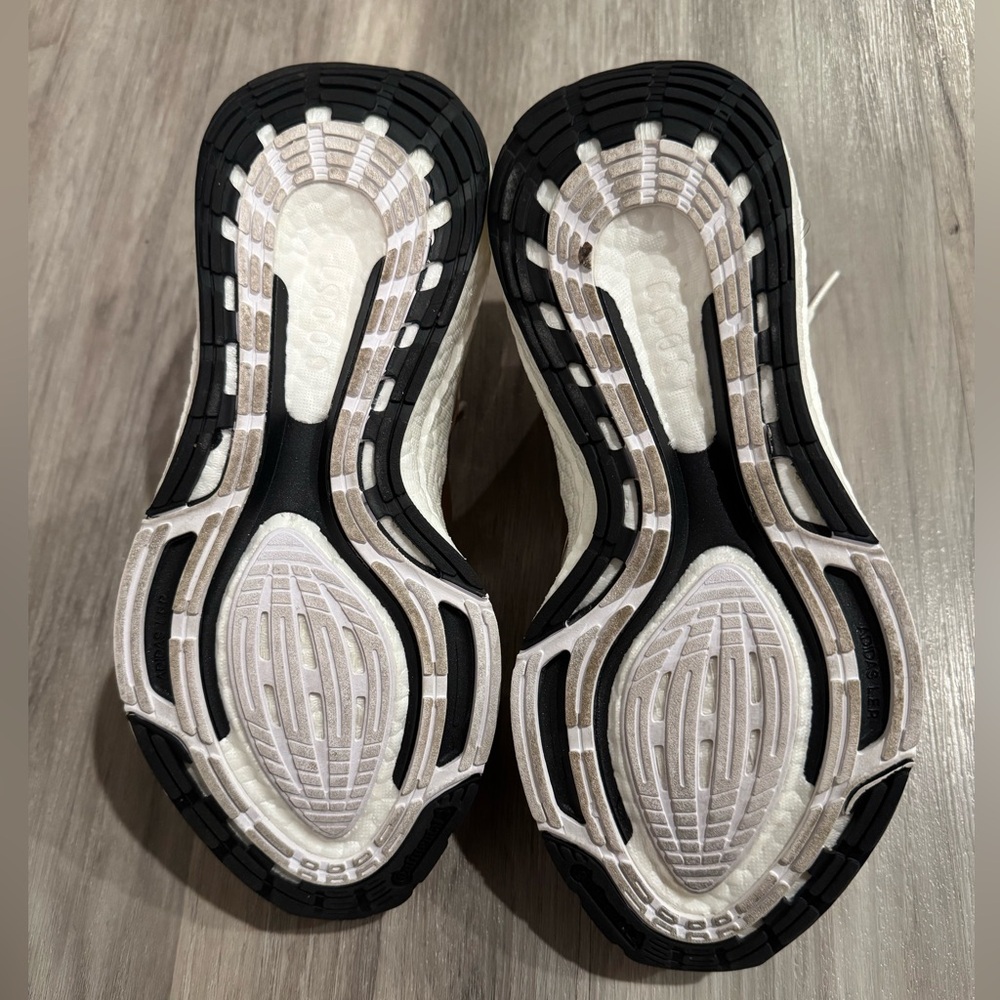 Adidas by Stella McCartney Ultraboost Sneaker size 8 - Picture 6 of 6